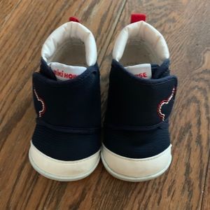 Miki House walking shoes